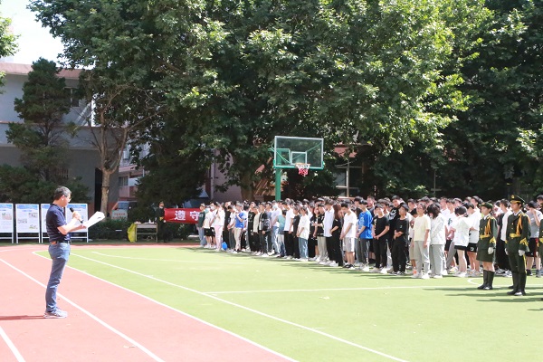 高级技校召开“安全生产月”动员启动大会.JPG